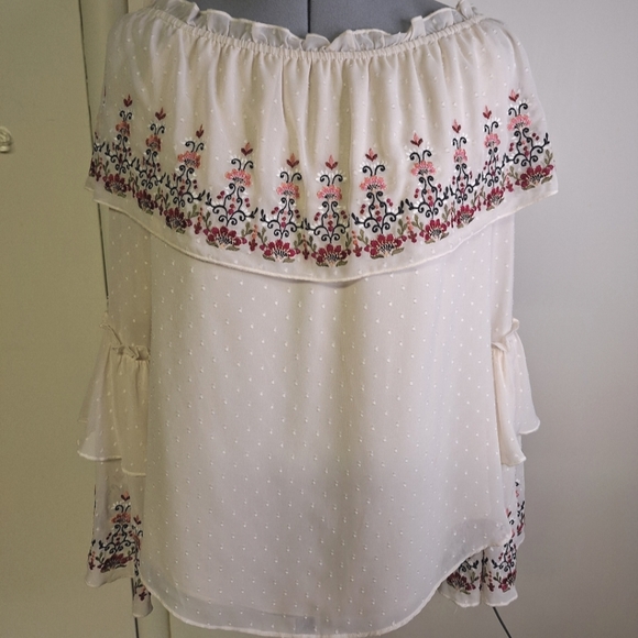 White House Black Market Off White Peasant Style Embroidered Blouse Size Med - Picture 2 of 11